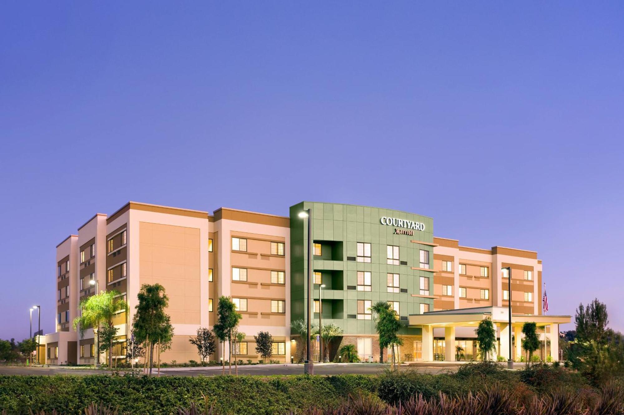 Courtyard By Marriott San Diego Oceanside Exterior foto